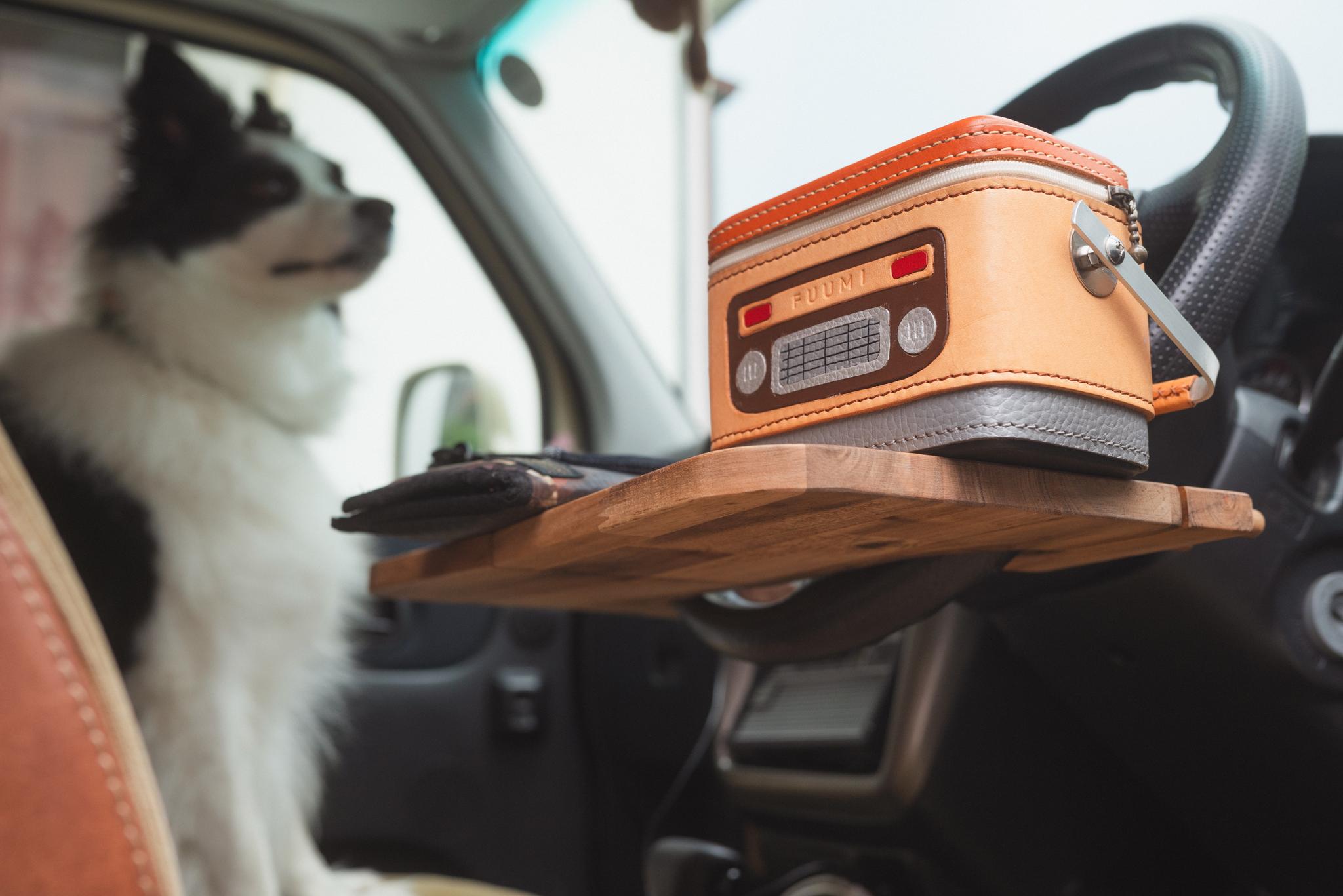 【ウォールナット】折りたためる車載デスク 移動できる書斎 車中泊 車 テーブル オンラインミーティング ワークデスク | 12枚目