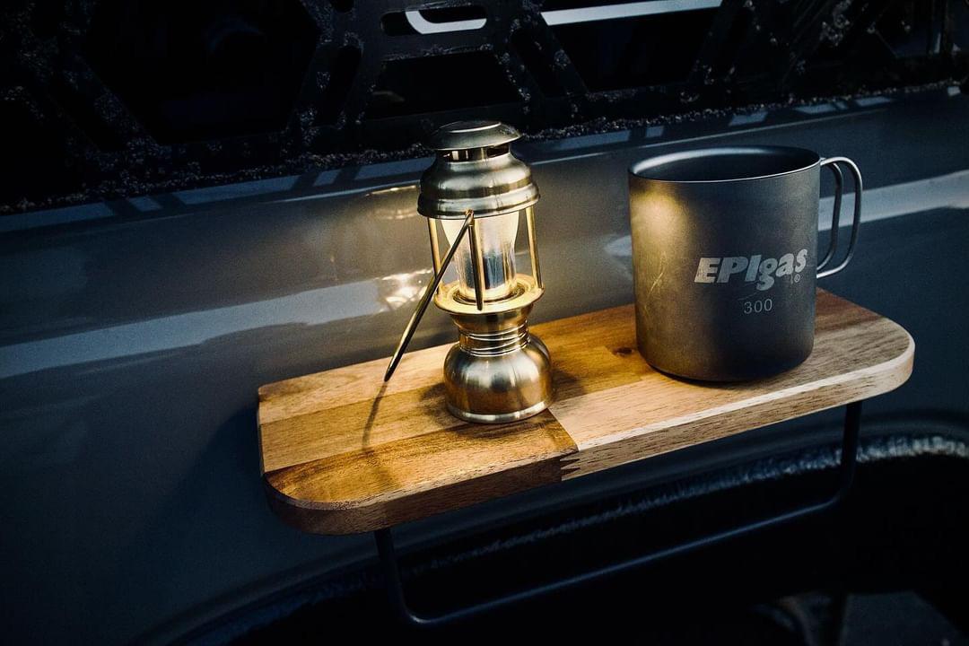 マグネット付き木製テーブル キャンプ クルマ旅 アウトドア 釣り サーフィン スポーツ1枚目の画像